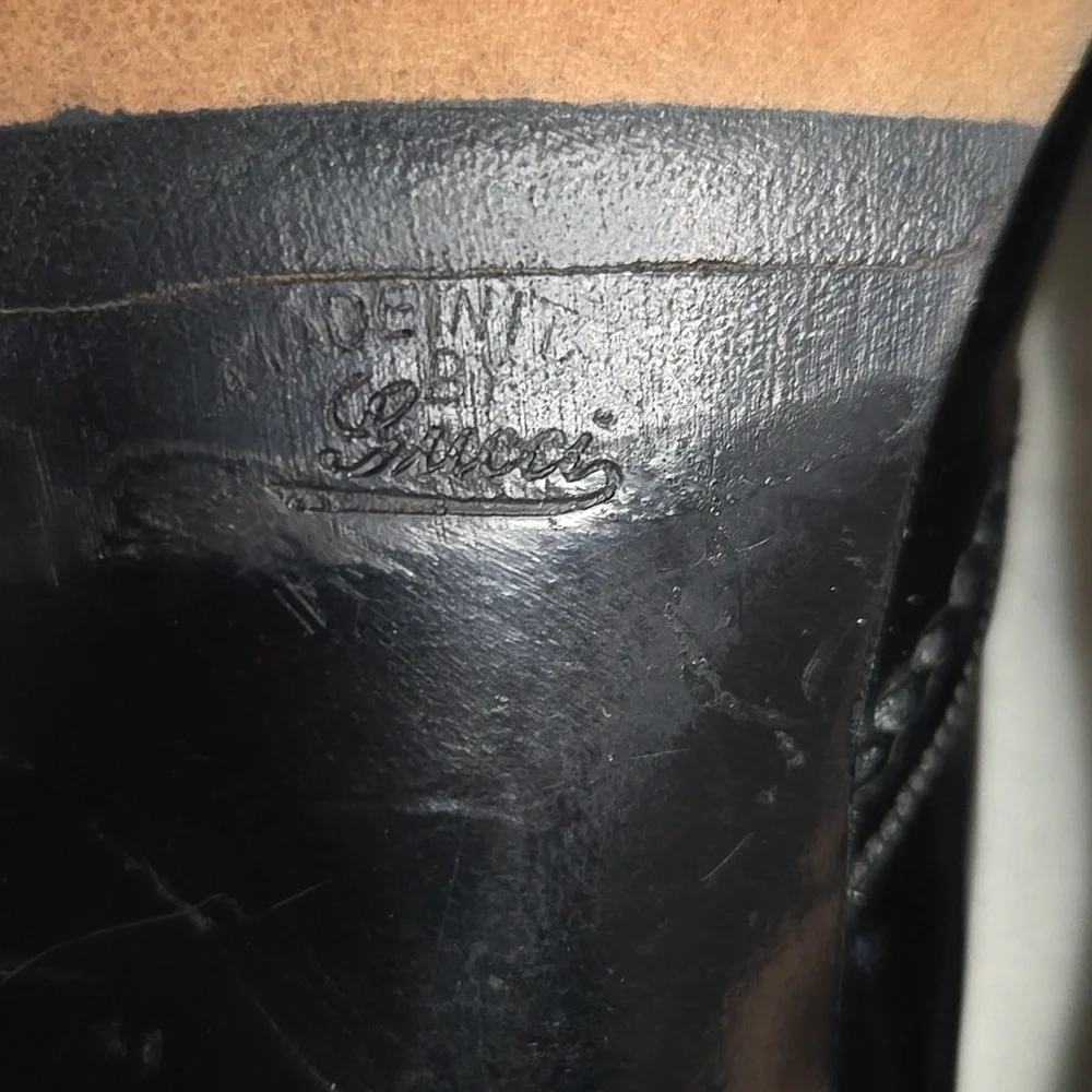 VINTAGE GUCCI Black Patent Leather Heels - Picture 11 of 17
